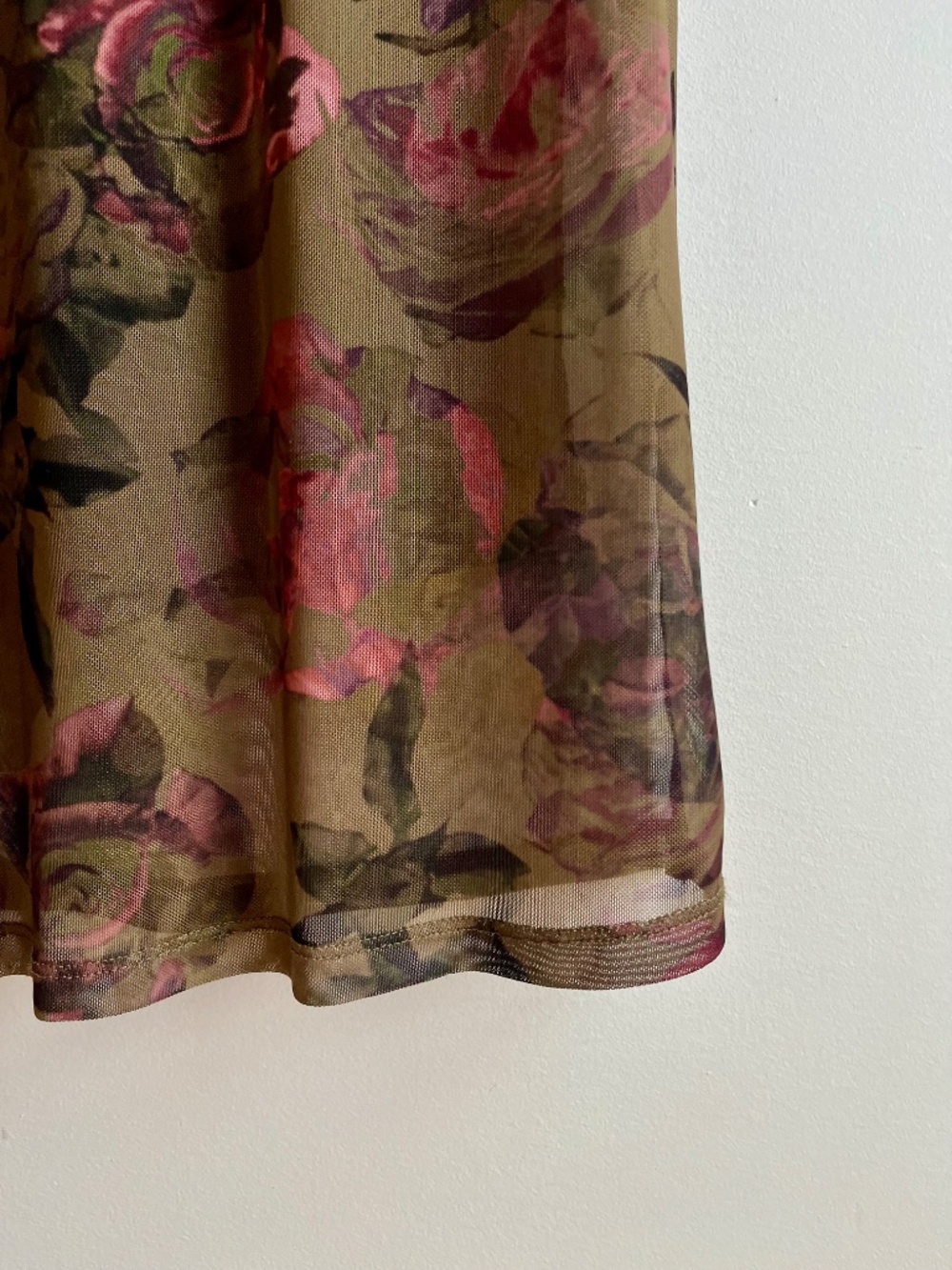 Romantic slinky rose print maxi dress in earth tones - XL - Picture 3 of 11